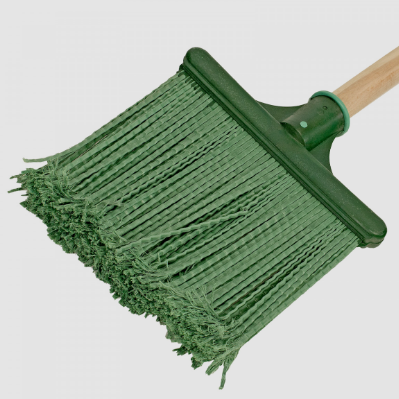 Метла полипропиленовая 240*160*1400мм плоская,распушенная,дерев.черенок 63219
