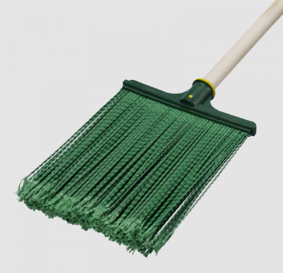 Метла полипропиленовая 270*260*1490мм плоская,распушенная,дерев.черенок 63218