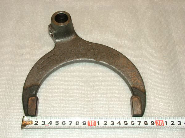 Вилка перекл.1 пер и з/х КПП КамАЗ 14-1702024 