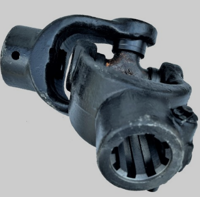 Шарнир карданного вала ГУК (квадрат + 8 шл)