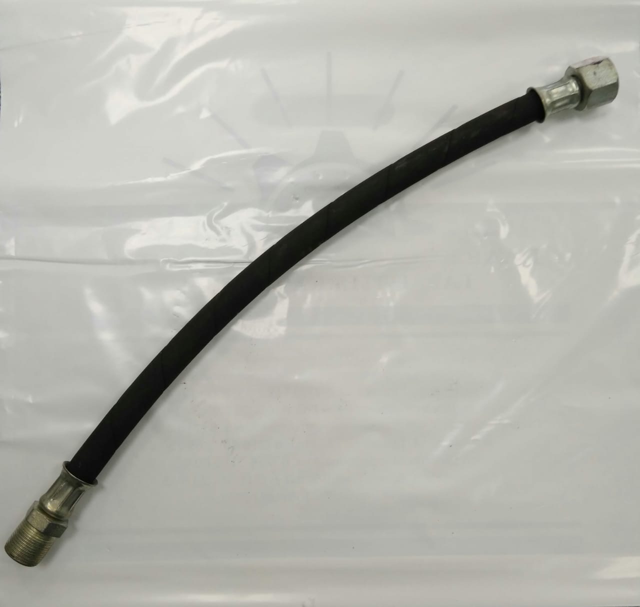 Шланг 425мм на компрессор МАЗ 504В-3506210 "Б-во"