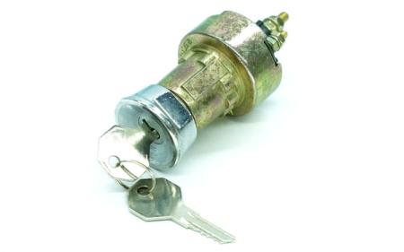 Замок зажигания ГАЗ,УАЗ 12.3704-05 А с гайкой (ВК 330) "АА"