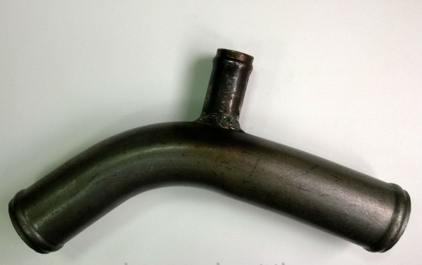 Труба водяная 700А.13.00.010 