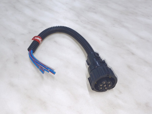 Разъём АХ-5032 байонет СЦБ-7Р прямой, 7проводов для фар КамАЗ,МАЗ,ГАЗель "Cargen"