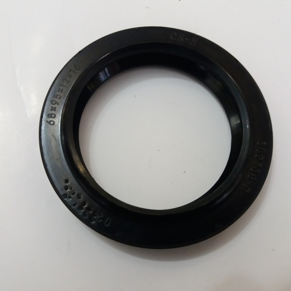 68-95-12*16 сальник хвост.ЗиЛ  309730 П "Чайковский"