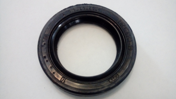 42-62 сальник перв.вала КПП ЗиЛ "Чайковский"