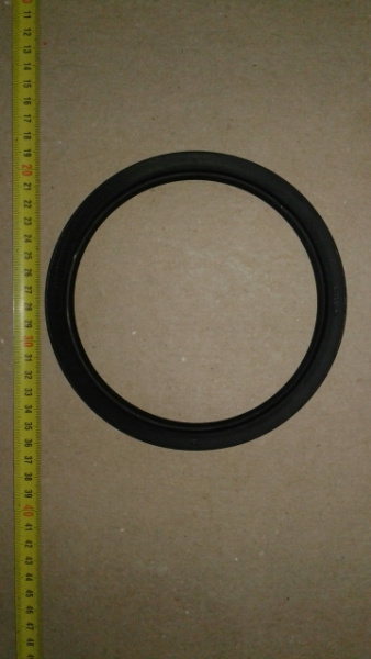 142-168 сальник зад ступ ЗиЛ 307287П "Чайковский"