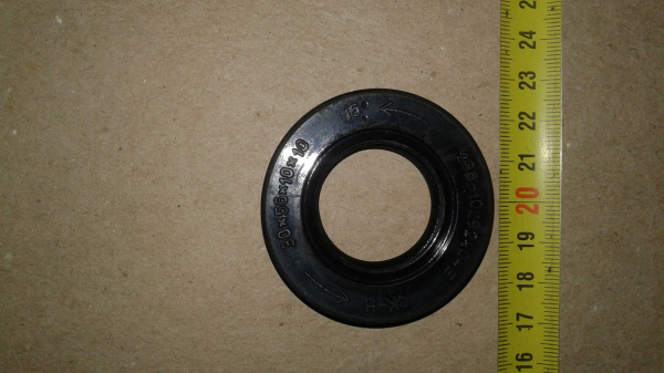 30-56-10 сальник ТНВД 236-1029240 "Чайковский"