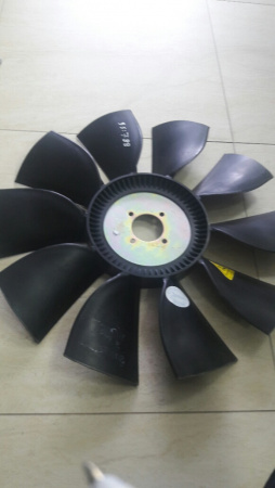 Крыльчатка вентилятора 238БЕ-1308012-У (пластик) d=65мм D-600мм универсал. 10 лоп."Ярославль"