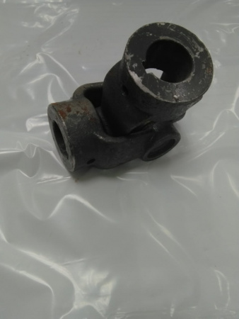 Шарнир карданного вала (ГУК) (круг 30мм - круг 30мм)