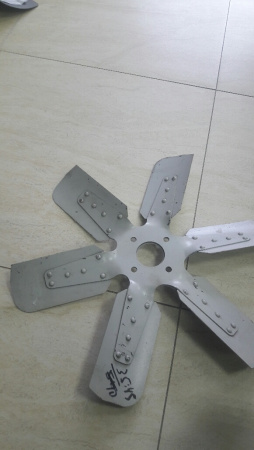 Крыльчатка вентилятора 236-1308012-А4 сталь