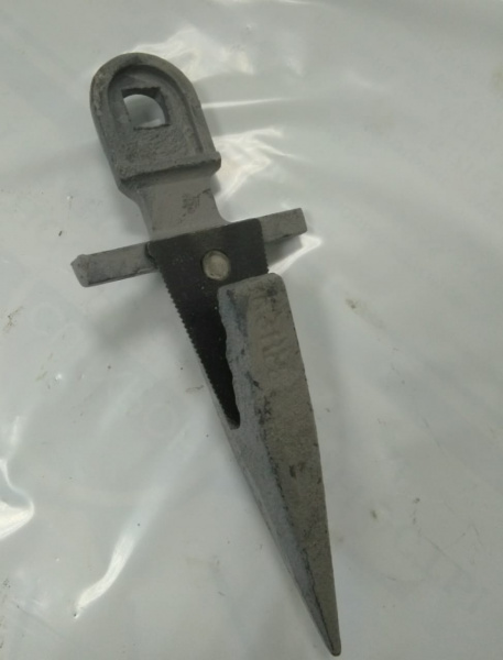 Палец КЗНМ (режущего аппарата косилки) с усиками